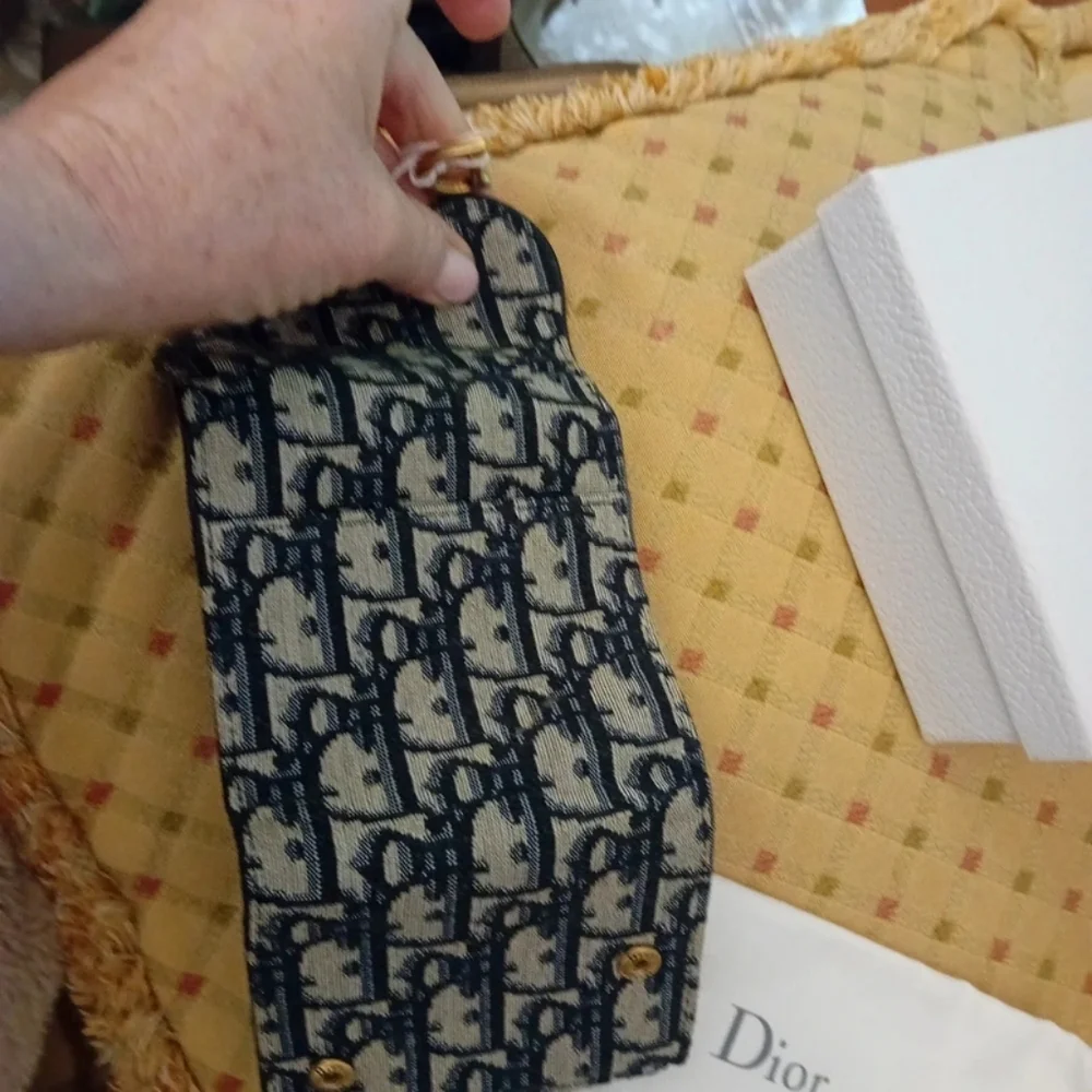 Dior Saddle Lotus Wallet - Picture 9 of 12